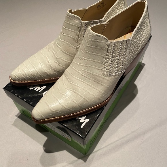 Sam Edelman White Booties - Picture 5 of 6